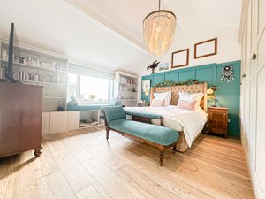 Photo 14- click for photo gallery